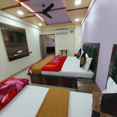 Hotel Ggc Inn Ahmedabad Eksteriør billede