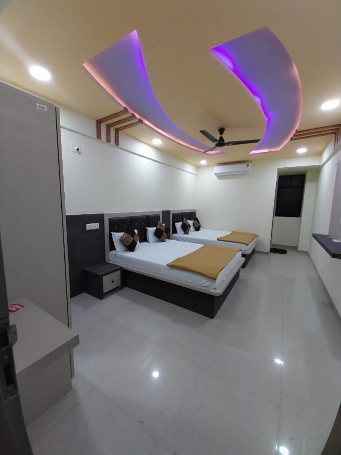 Hotel Ggc Inn Ahmedabad Eksteriør billede