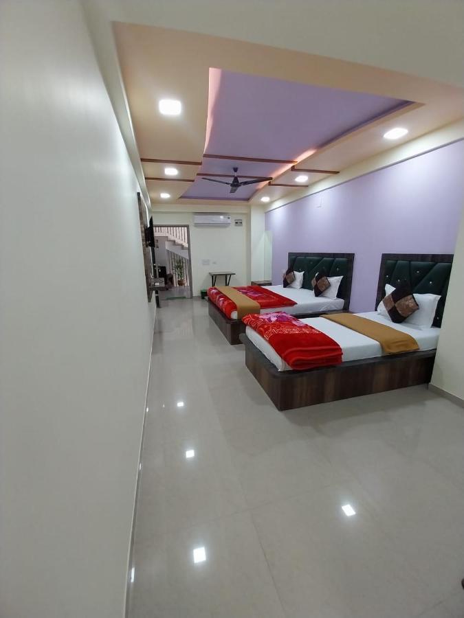 Hotel Ggc Inn Ahmedabad Eksteriør billede